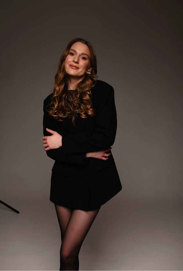 Alona